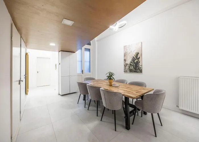 Charming E24 Grand Residence Next To The Andrassy Fashion St