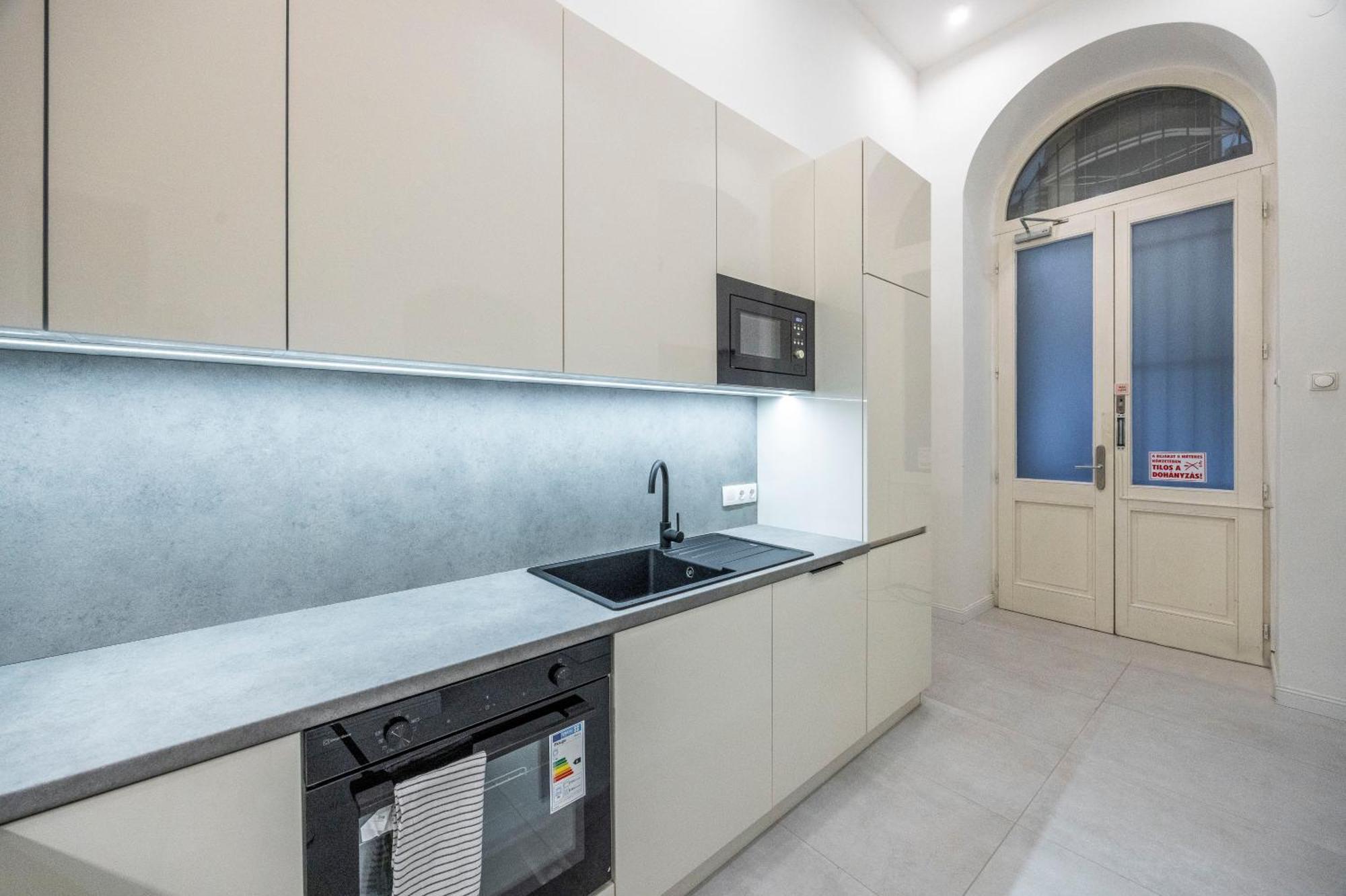Appartamento Charming E24 Grand Next To The Andrassy Fashion St Budapest